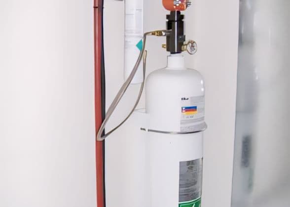 Complete fire detection and suppression system for critical rooms
