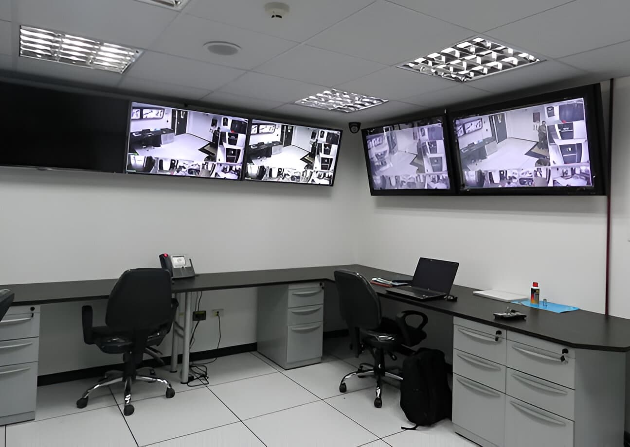 Vigilancia continua para CPDs con la capacidad de monitorear y controlar remotamente todas sus variables críticas