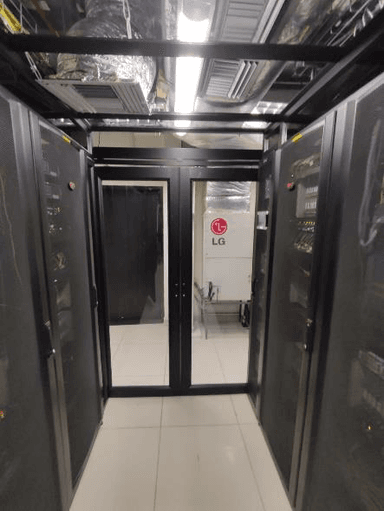 N+1 configuration with 3 units of 25 KW for approximately 47.5 KW load