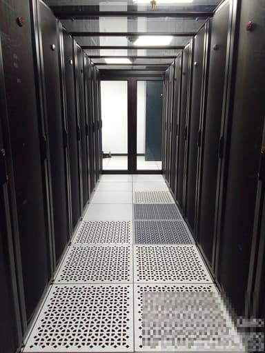 Pedestal and support system for uniform weight distribution